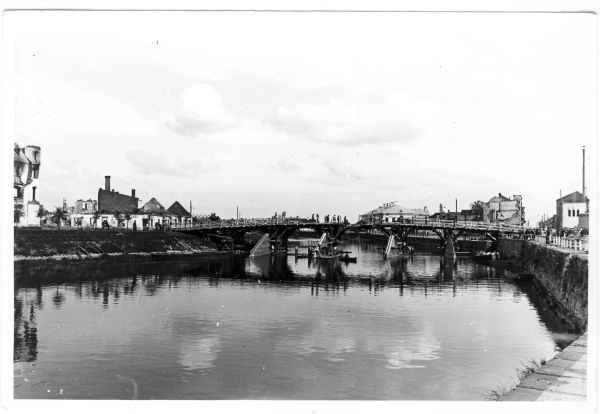 foto: emajõgi. puusild. 1941. fotograaf teadmata