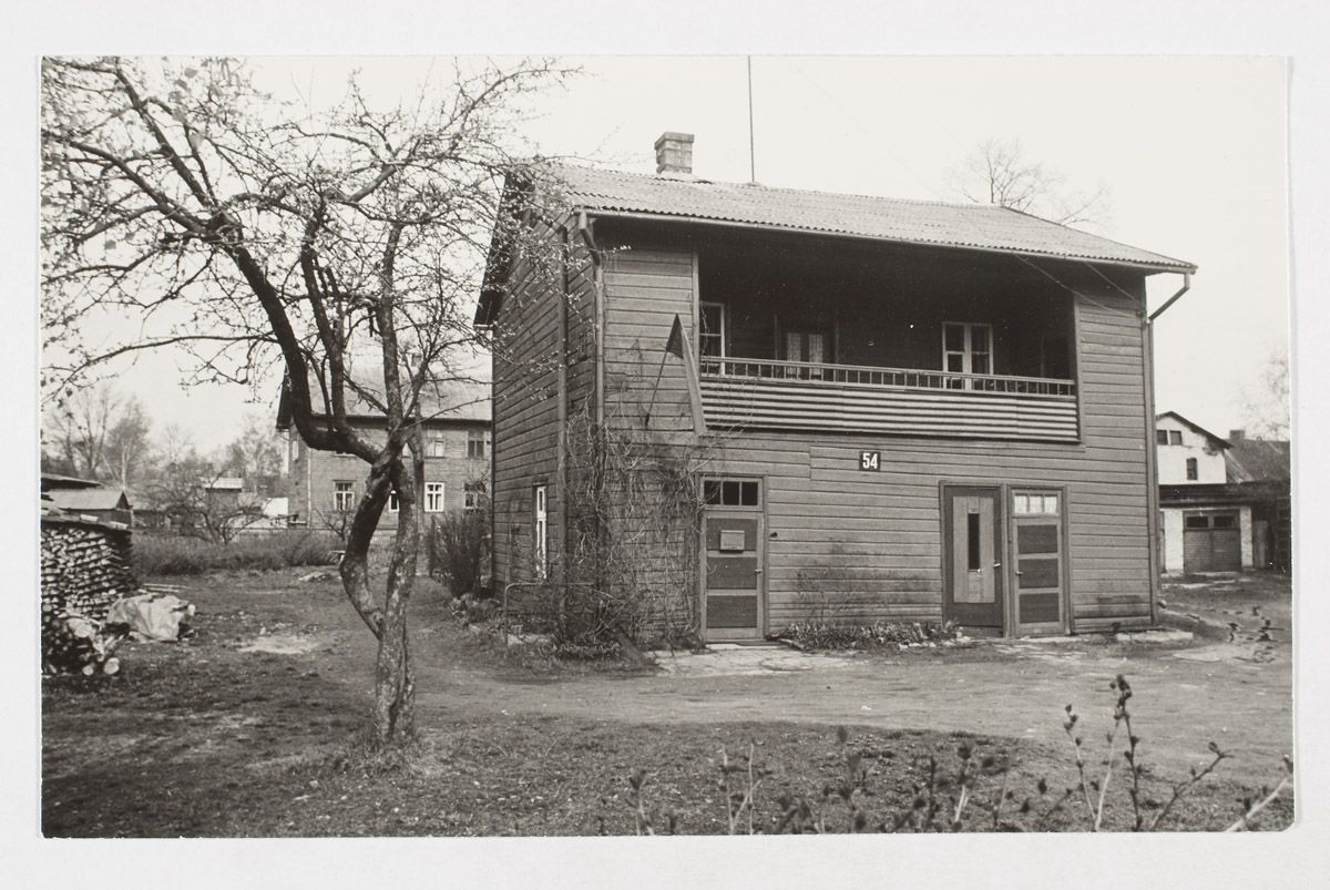 foto: Kroonuaia 54 maja 1990ndatel, ehitatud u 1850