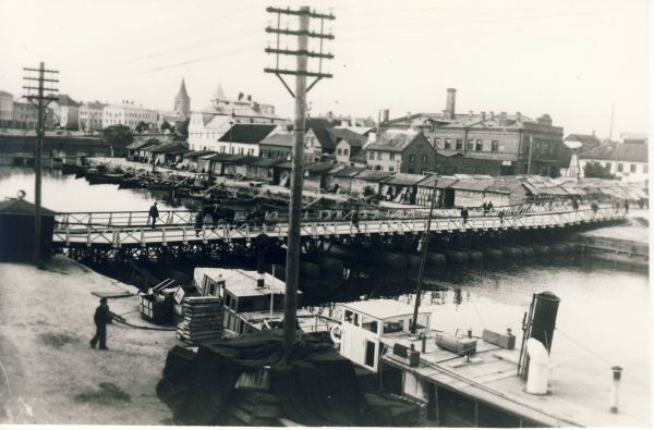 foto: vaade üle emajõe kalaturule 1938. a. fotograaf teadmata