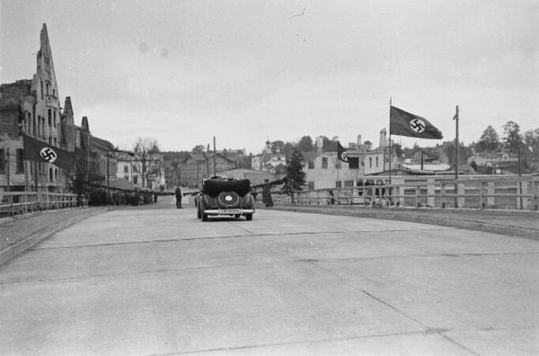 foto: vabadussilla taasavamine 1943. a. fotograaf teadmata