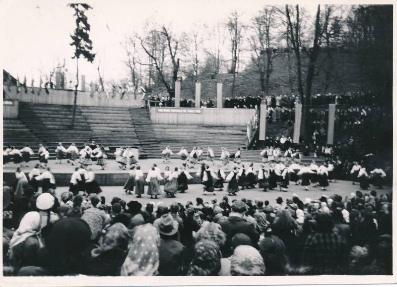 foto: Üliõpilaste laulu- ja tantsupidu Gaudeamus Kassitoomel 1956. a.