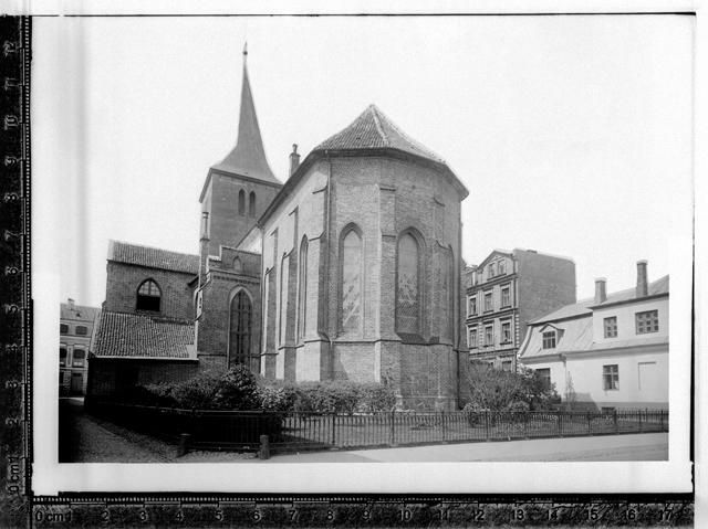 foto: Jaani kirik Rüütli tänavalt 1914. a.
