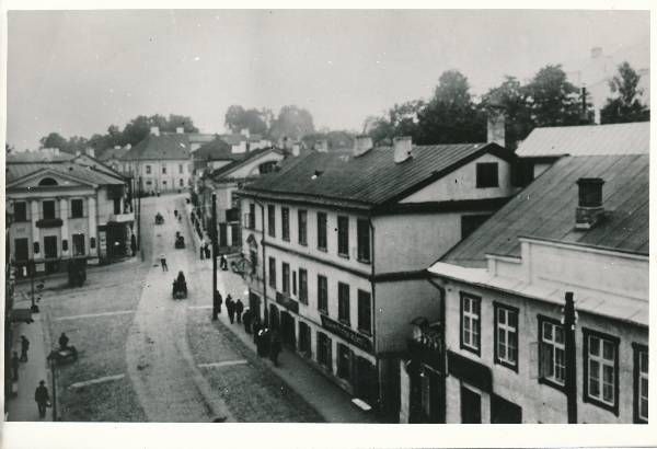 foto: Promenaadi tänav ja Tillemanni kell 1925. a
