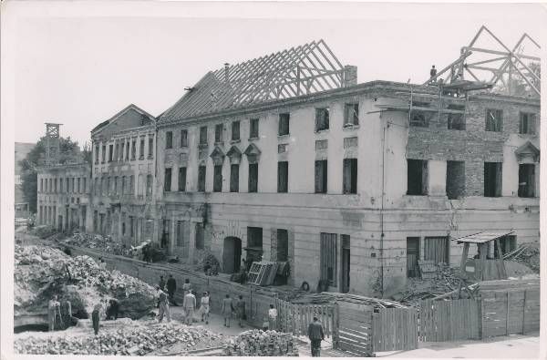 foto: Ehitustööd 21. Juuni (praegusel Küüni) tänaval 28.06.1947