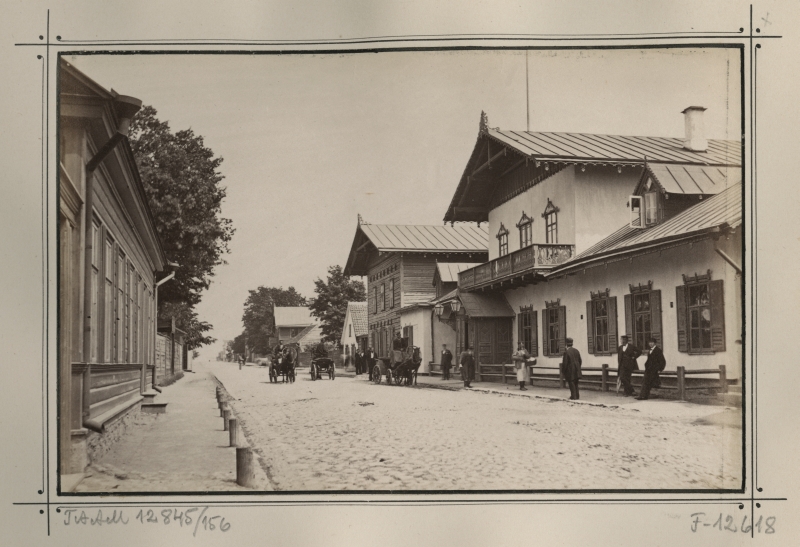 foto: Vaade Tiigi-Kastani nurgalt kesklinna suunas 1878. aastal. Fotograaf teadmata
