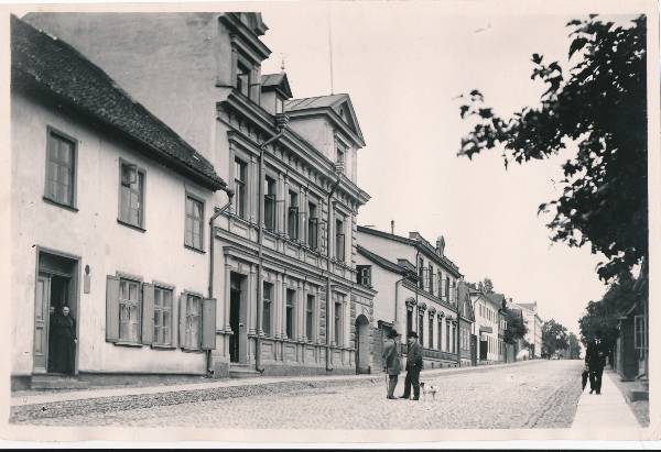 foto: Vaade Tiigi tänavale Vallikraavi treppide juurest 1900ndatel aastatel