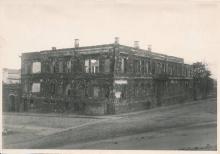 foto: Kõrgema Kunstikooli Pallas varemed Kalevi ja Lodja tänava nurgal 30.09.1945.a.