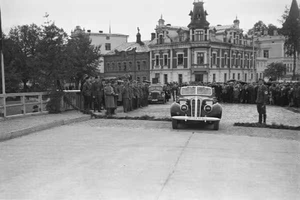 foto: vabadussilla taasavamine 1943. a. fotograaf teadmata
