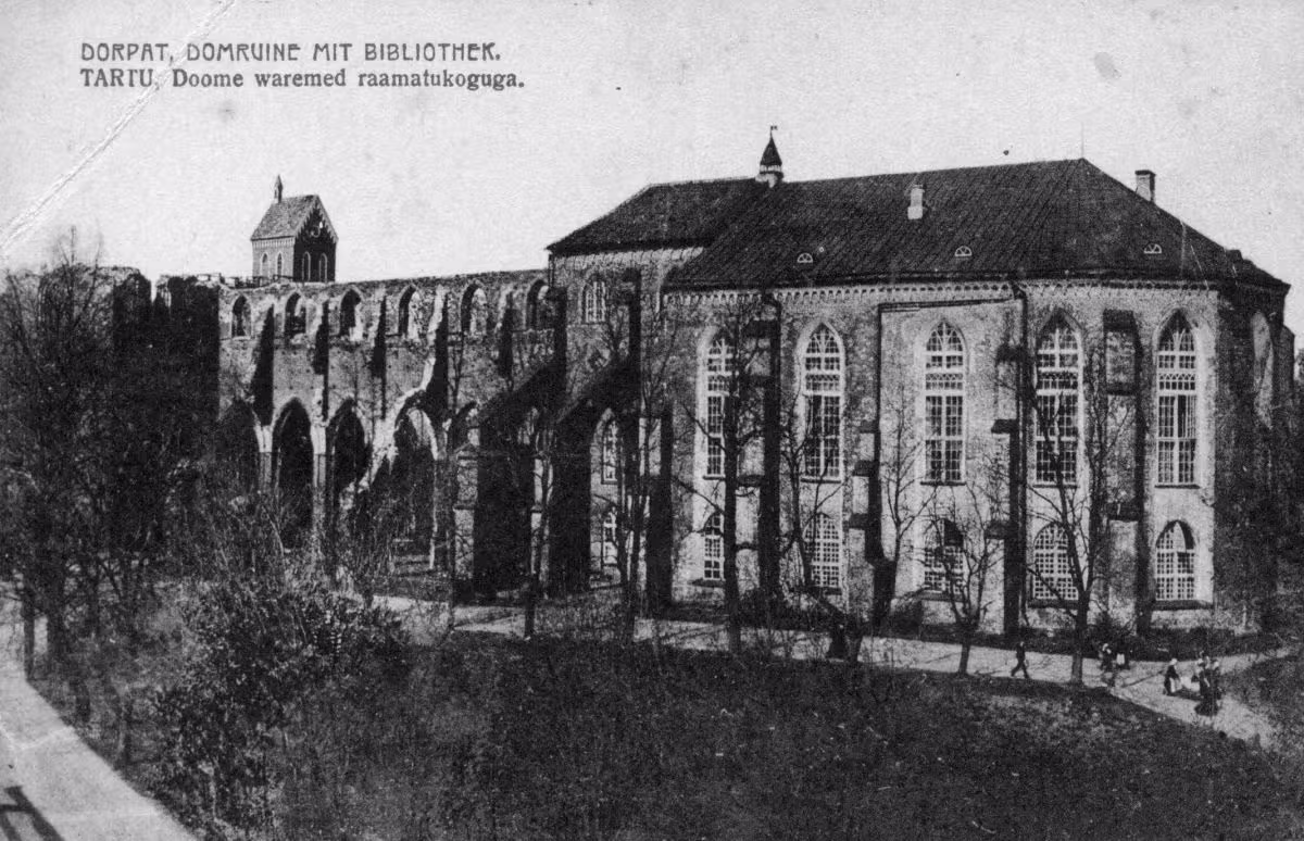 foto: Toomkirik – ülikooli raamatukogu 20. saj alguses