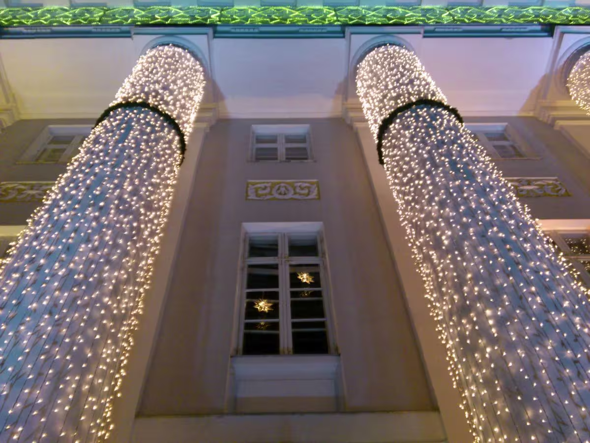foto: Tartu Ülikooli peahoone sambad 2014. a
