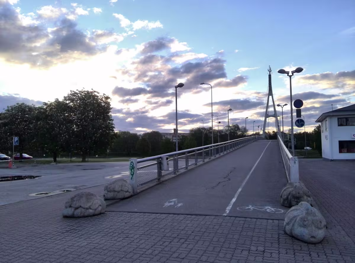 foto: Turusild suvisel varahommikul 2017. a