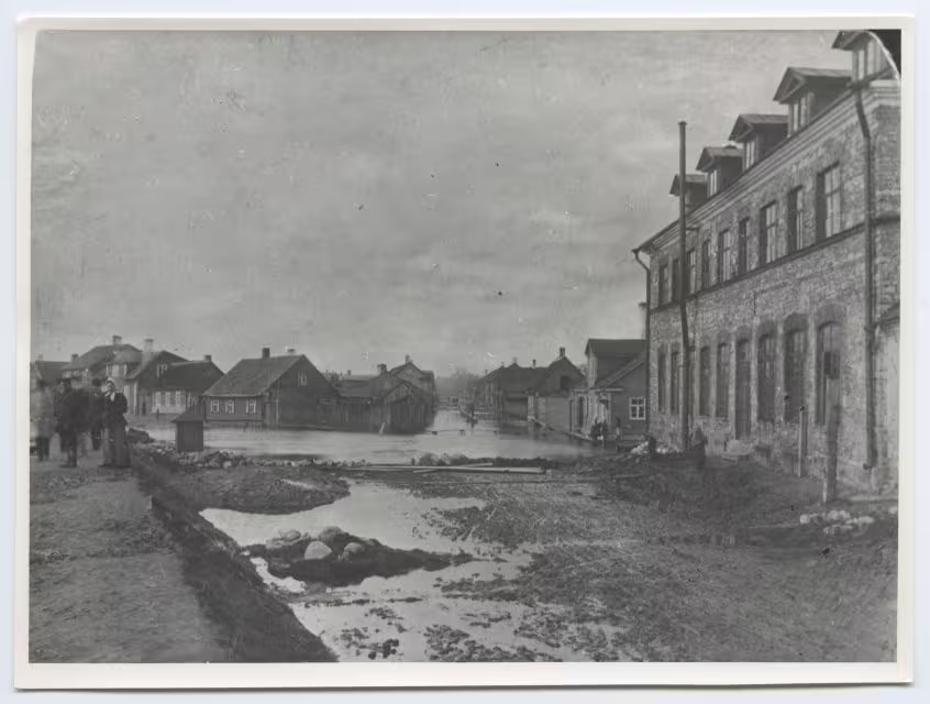 foto: Üleujutus Pikal ja Fortuuna tänaval 19. saj lõpul